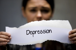 چگونه افسردگی با خودکشی در ارتباط است؟ | پزشکی